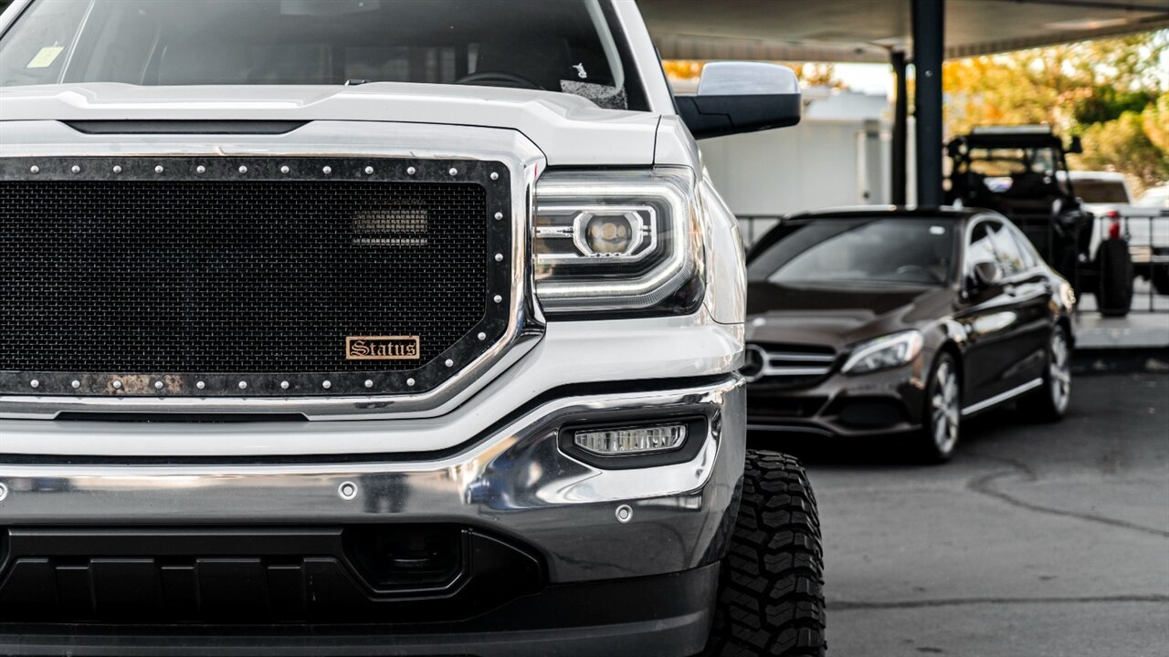 2018 GMC Sierra 1500 SLT   - Photo 8 - Reno, NV 89511