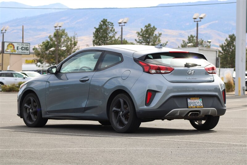 2019 Hyundai Veloster 2.0  