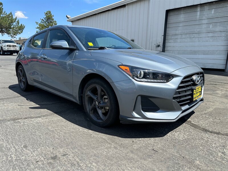 2019 Hyundai Veloster 2.0  