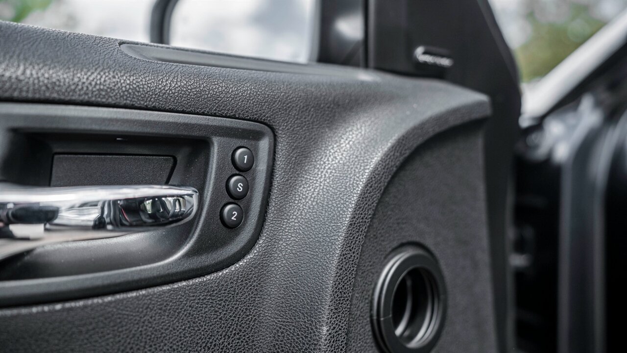 2018 Dodge Charger SRT Hellcat - Photo 38 - Reno, NV 89511