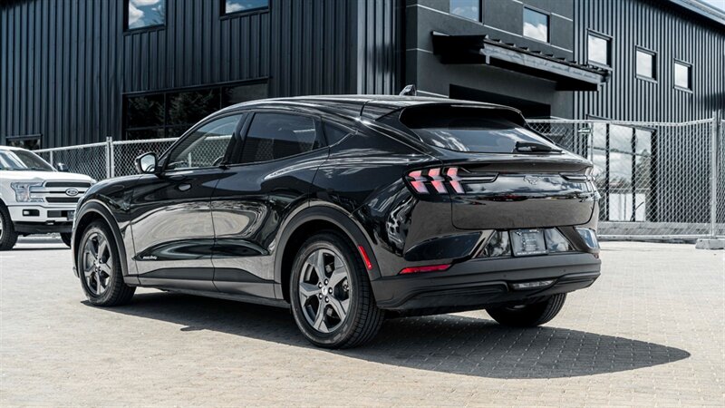 2022 Ford Mustang Mach-E Select  