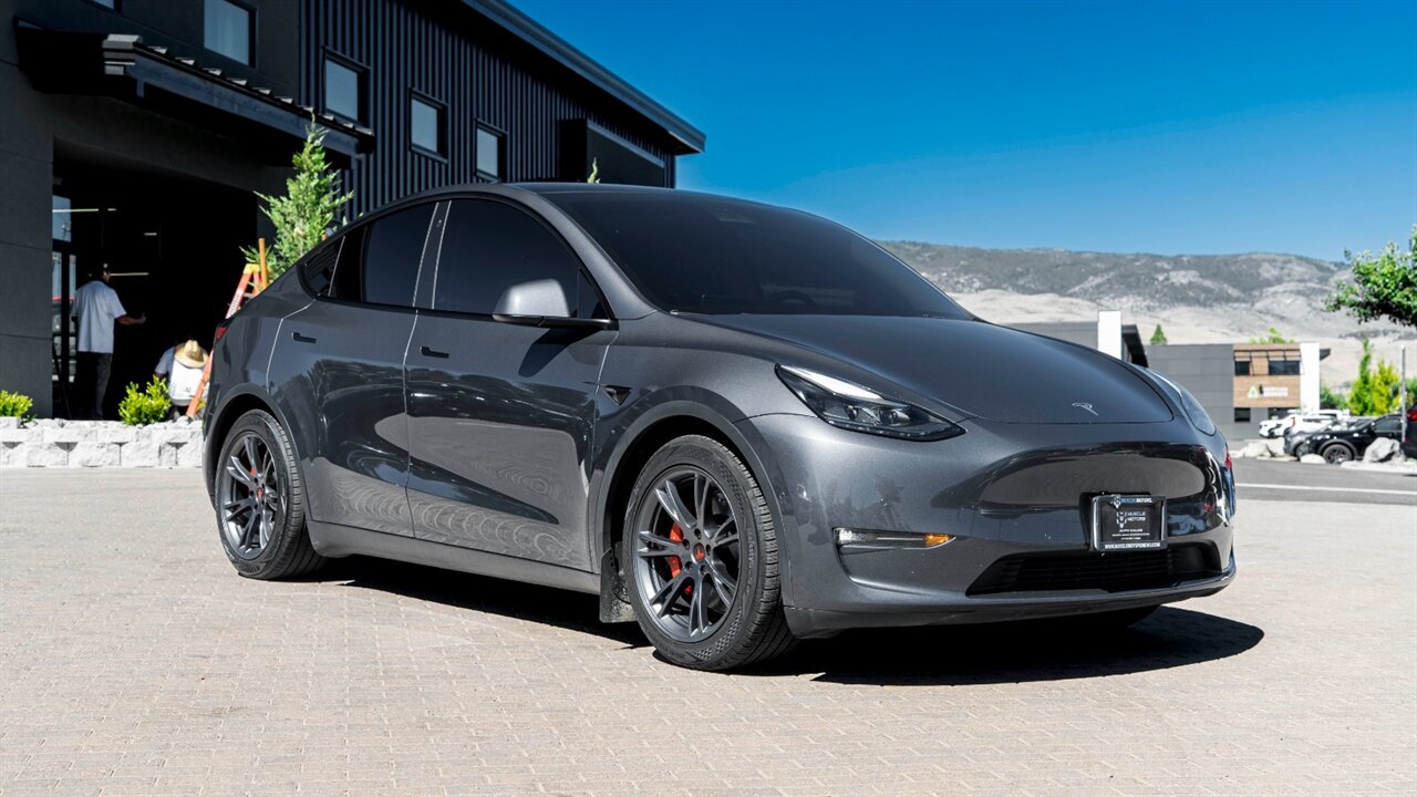 2022 Tesla Model Y Performance - Photo 1 - Reno, NV 89511