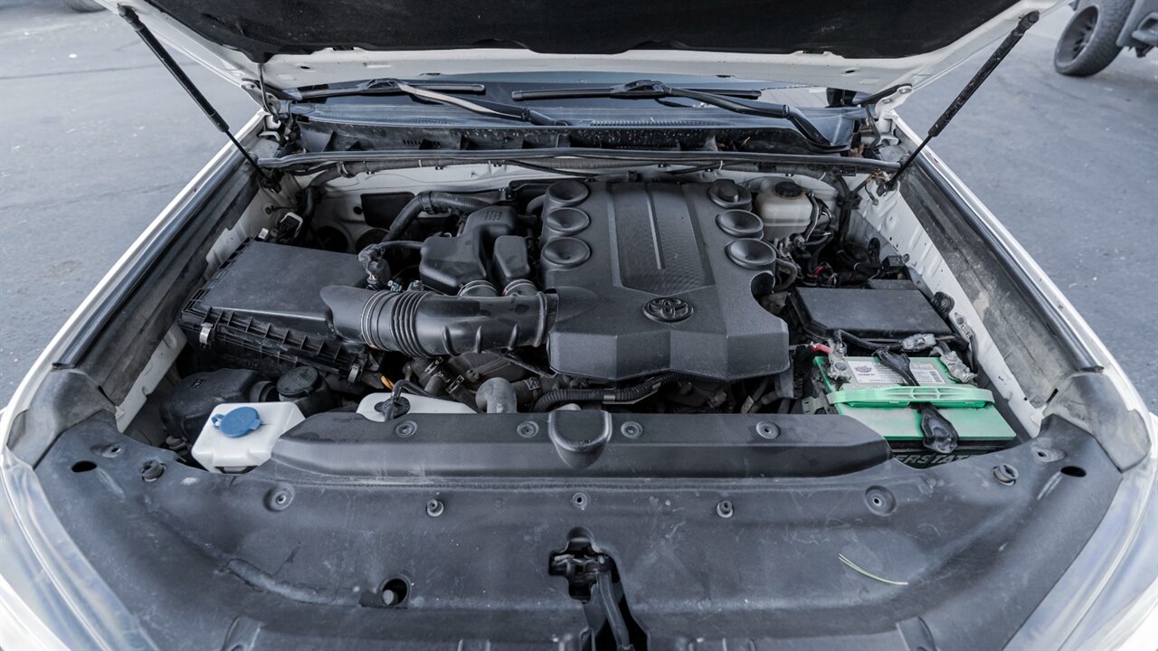 2016 Toyota 4Runner TRD Pro   - Photo 41 - Reno, NV 89511