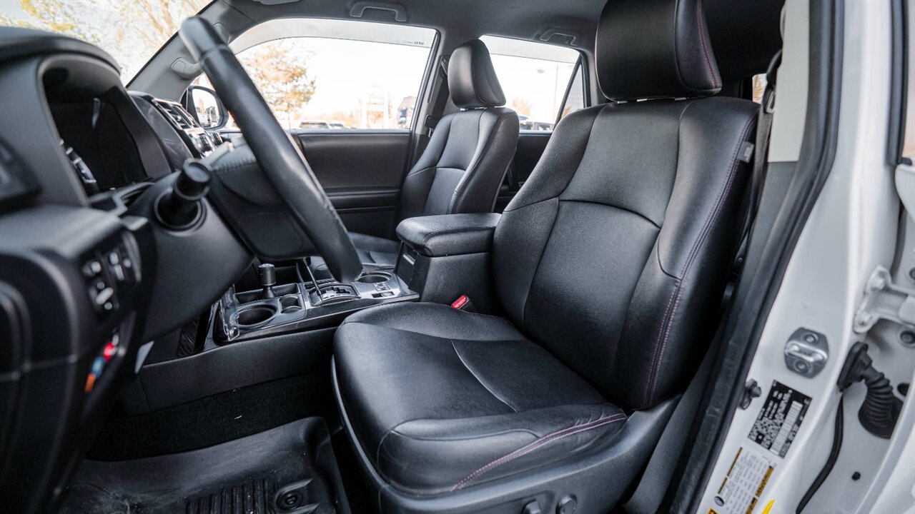 2016 Toyota 4Runner TRD Pro   - Photo 17 - Reno, NV 89511