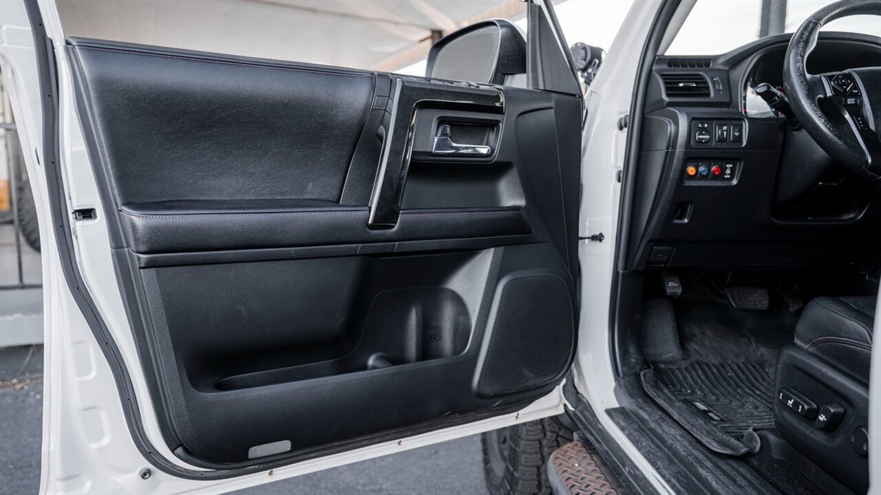 2016 Toyota 4Runner TRD Pro   - Photo 23 - Reno, NV 89511