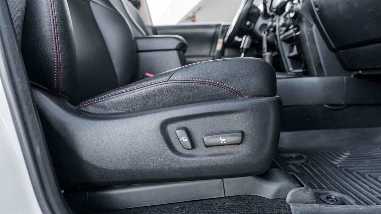 2016 Toyota 4Runner TRD Pro   - Photo 36 - Reno, NV 89511