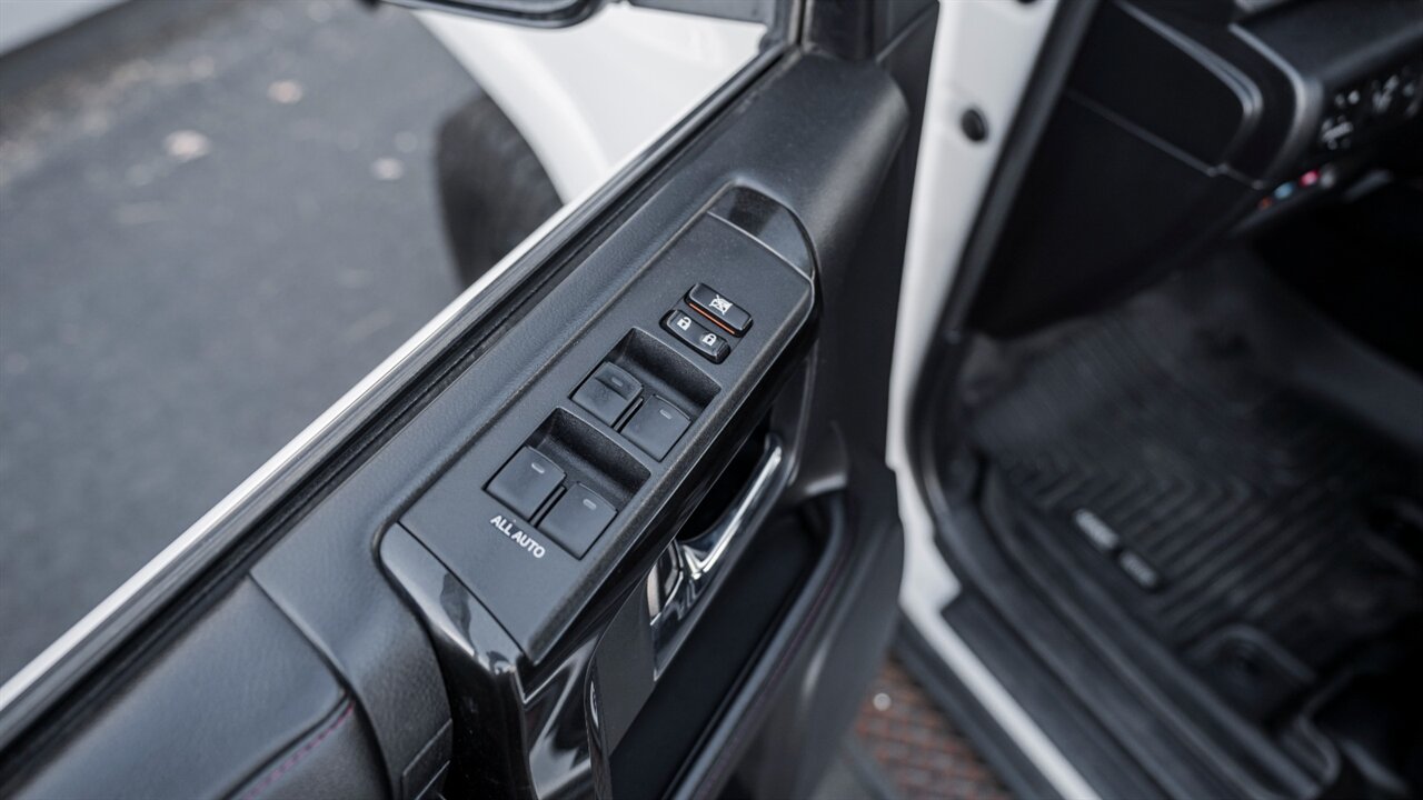 2016 Toyota 4Runner TRD Pro   - Photo 24 - Reno, NV 89511