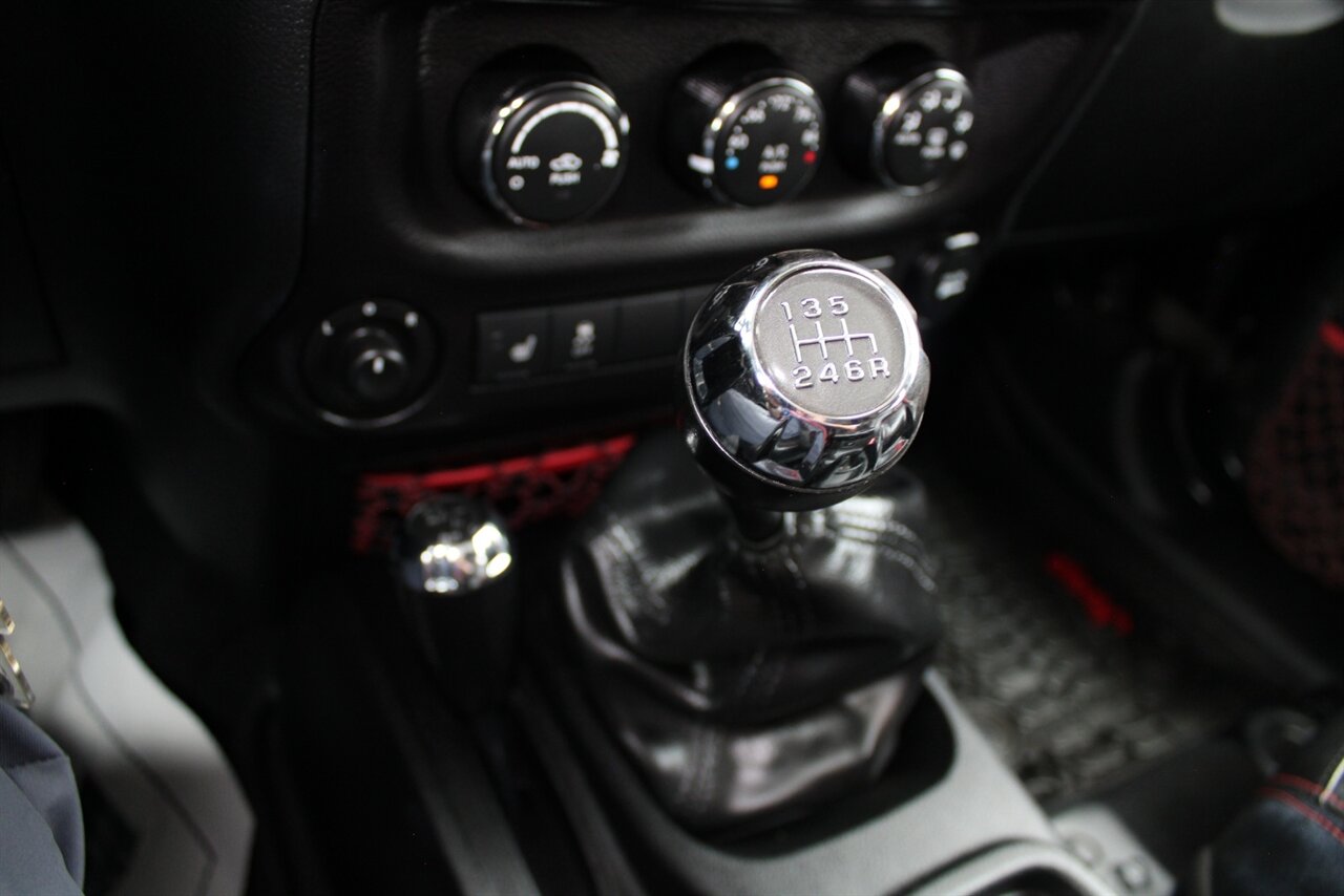 2017 Jeep Wrangler Unlimited Rubicon Recon   - Photo 33 - Reno, NV 89511