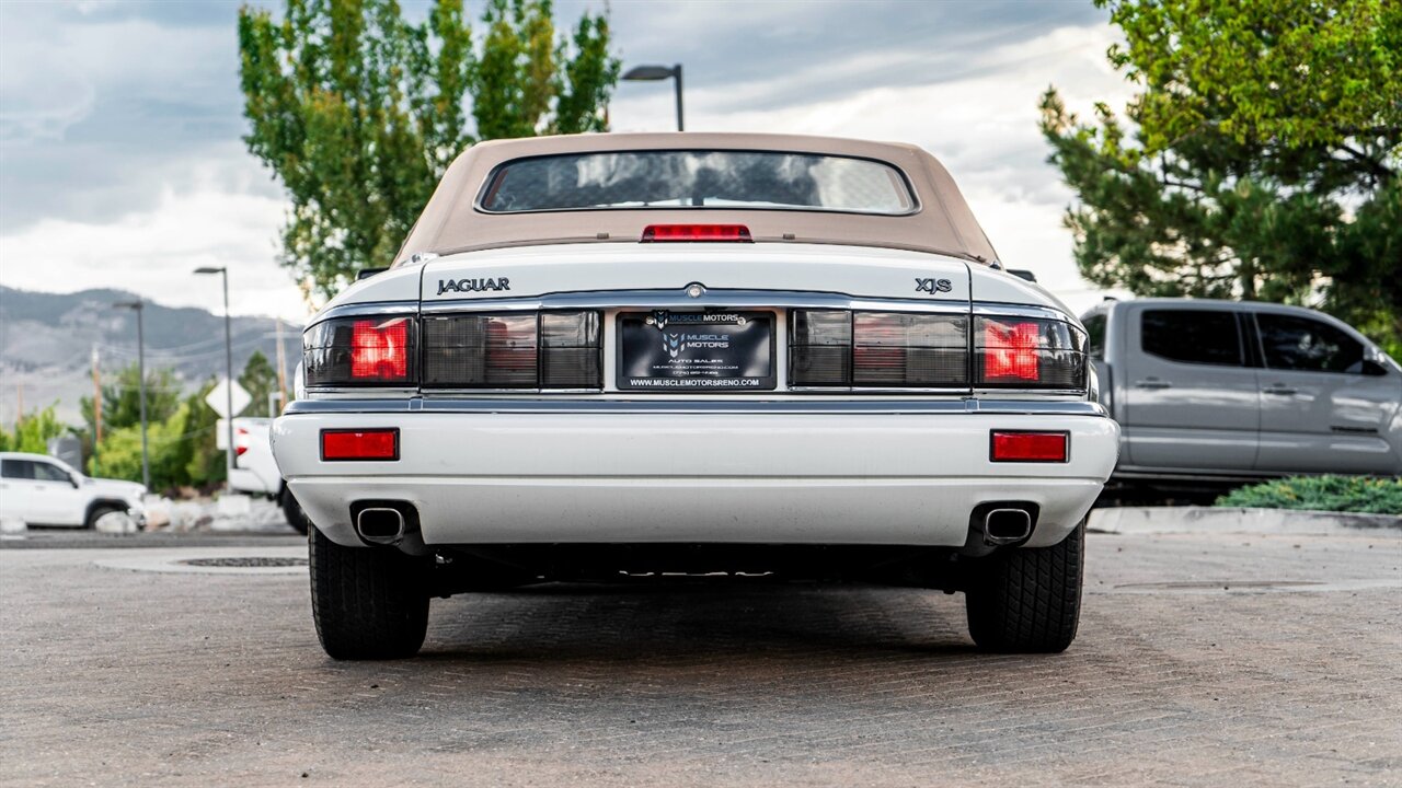 1994 Jaguar XJ8 2+2   - Photo 6 - Reno, NV 89511