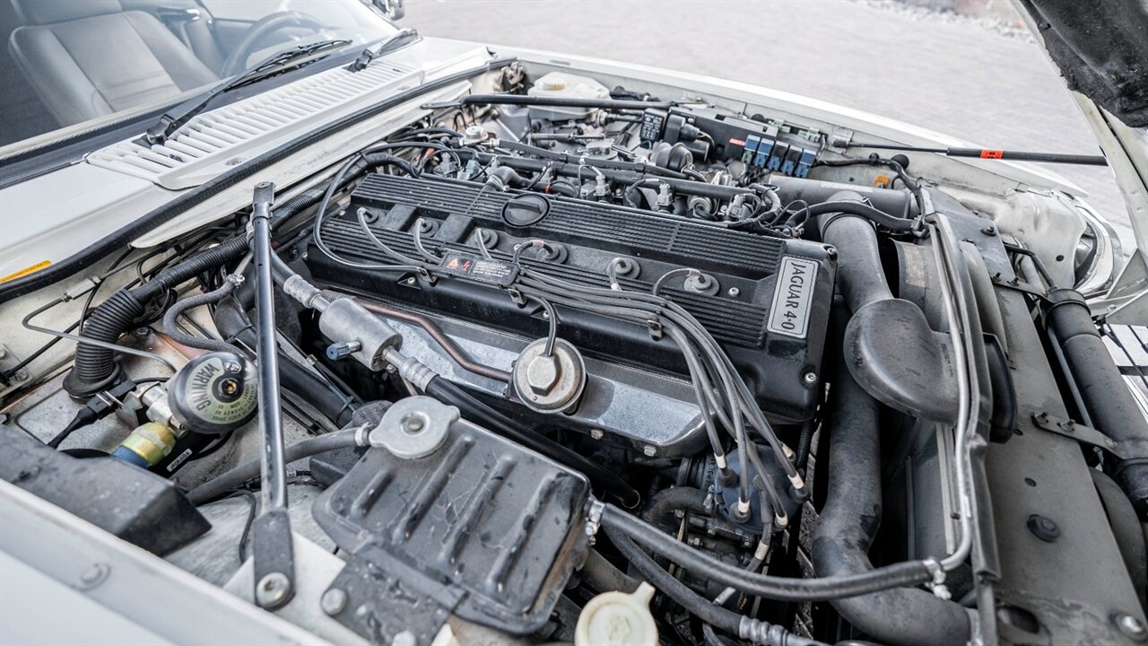 1994 Jaguar XJ8 2+2   - Photo 27 - Reno, NV 89511