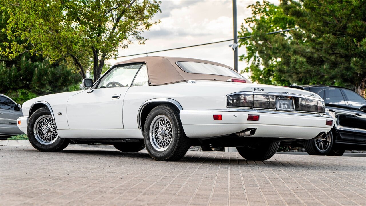 1994 Jaguar XJ8 2+2   - Photo 8 - Reno, NV 89511