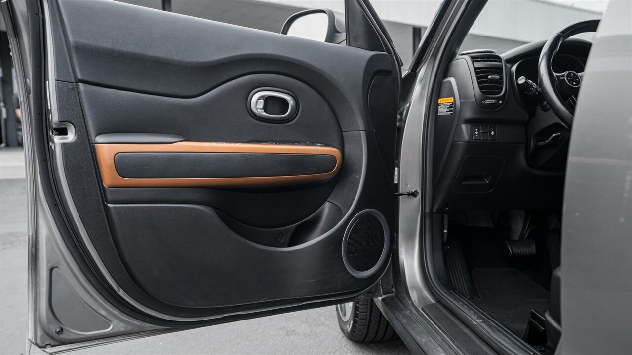 2016 Kia Soul ! - Photo 17 - Reno, NV 89511