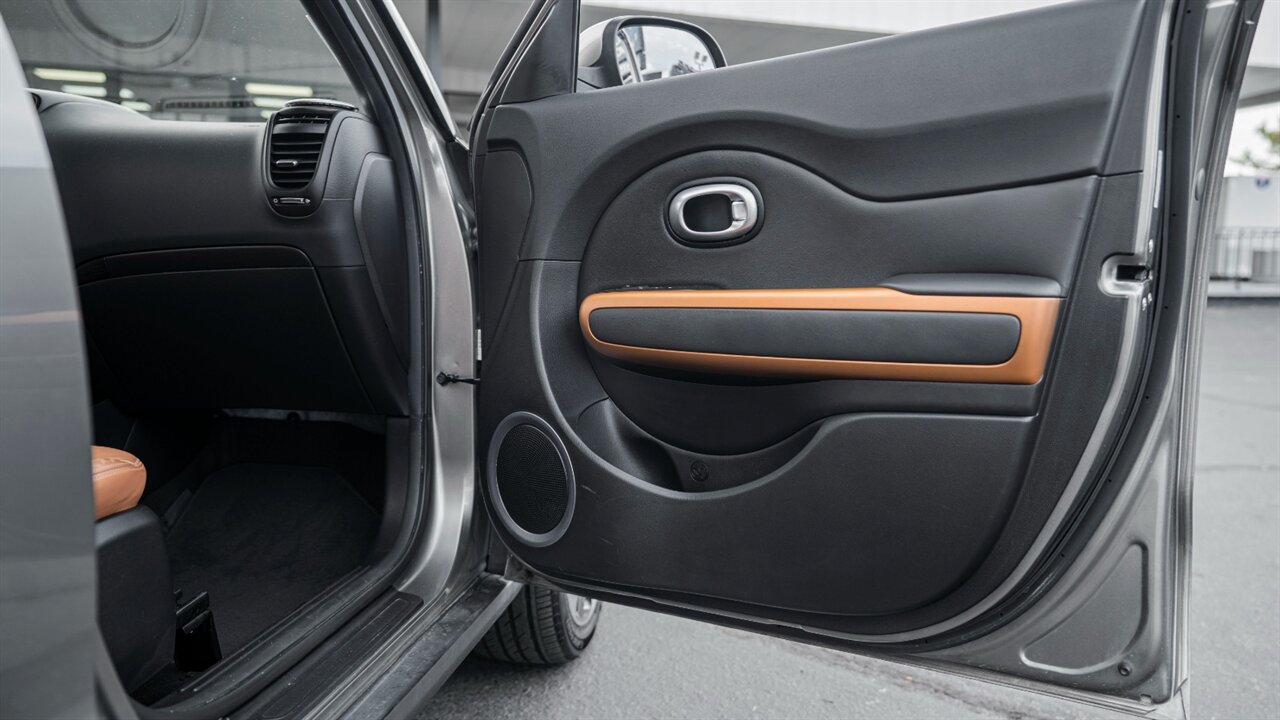 2016 Kia Soul ! - Photo 28 - Reno, NV 89511