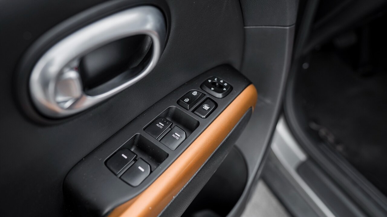 2016 Kia Soul ! - Photo 18 - Reno, NV 89511