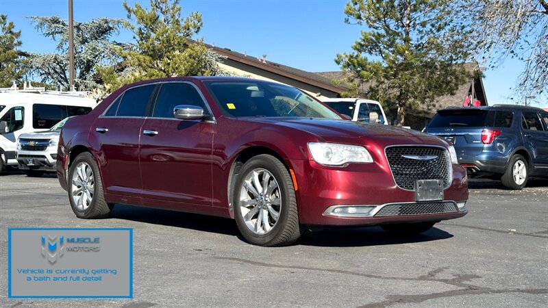 2019 Chrysler 300 Series Limited  