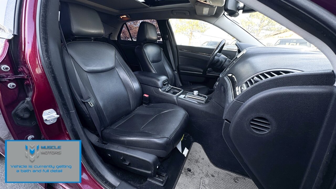 2019 Chrysler 300 Series Limited   - Photo 11 - Reno, NV 89511