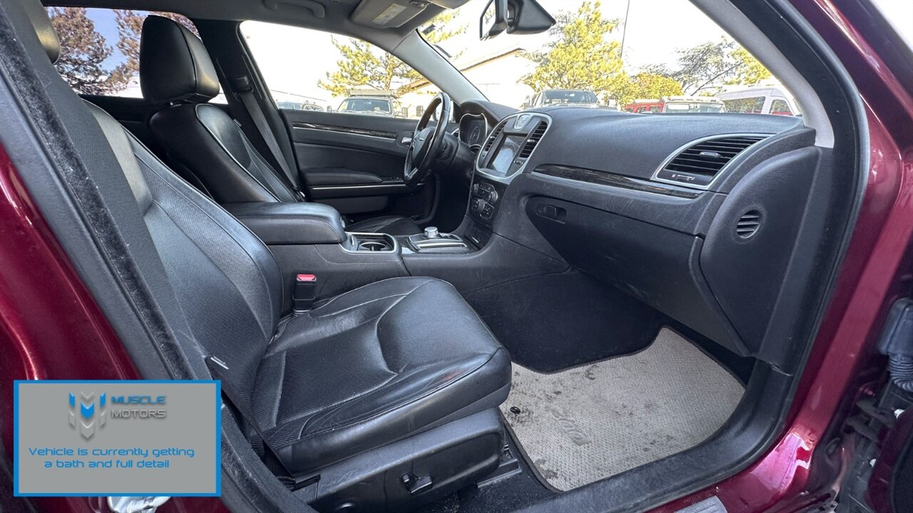 2019 Chrysler 300 Series Limited   - Photo 12 - Reno, NV 89511