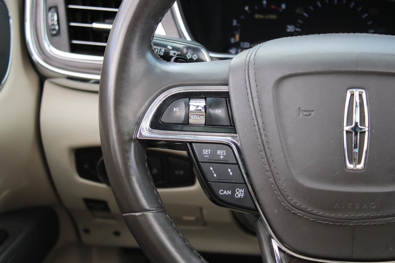 2017 Lincoln Continental Reserve - Photo 17 - Reno, NV 89511