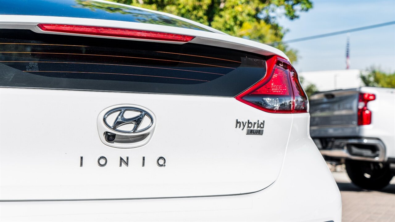 2020 Hyundai IONIQ Hybrid Blue   - Photo 11 - Reno, NV 89511