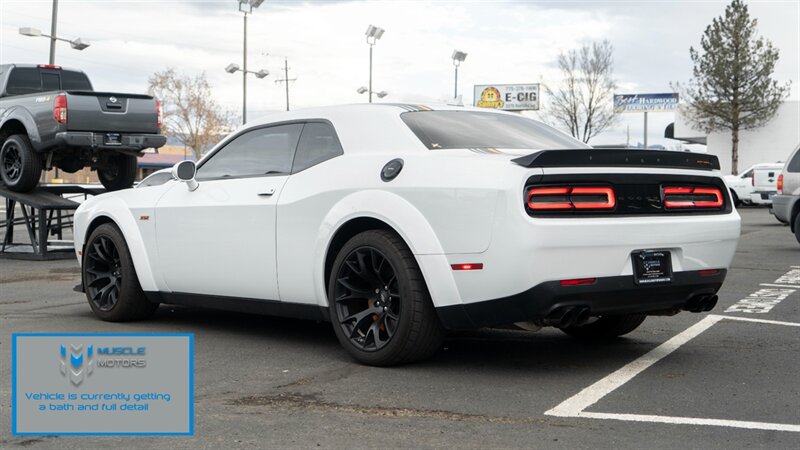2022 Dodge Challenger R/T Scat Pack Widebody  