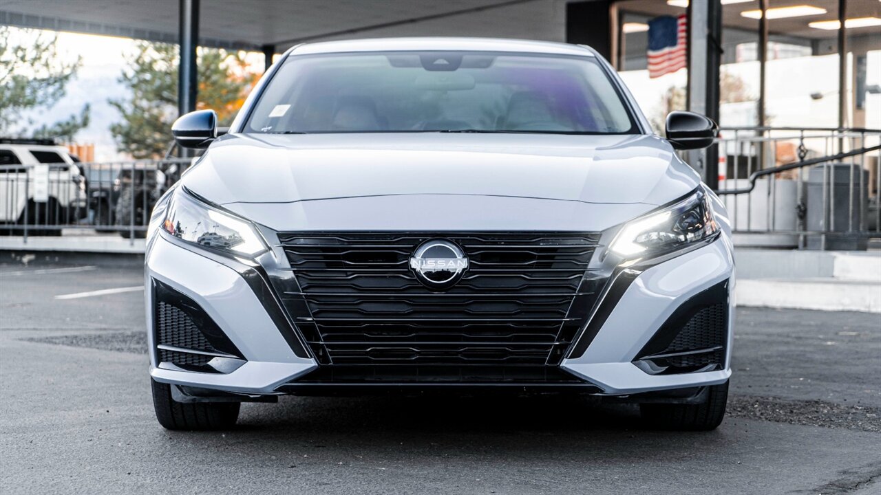 2023 Nissan Altima 2.5 SR - Photo 4 - Reno, NV 89511