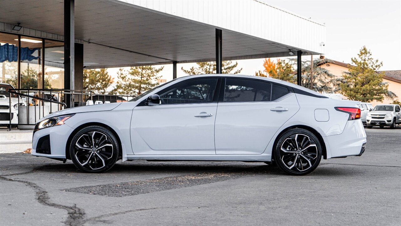 2023 Nissan Altima 2.5 SR - Photo 3 - Reno, NV 89511