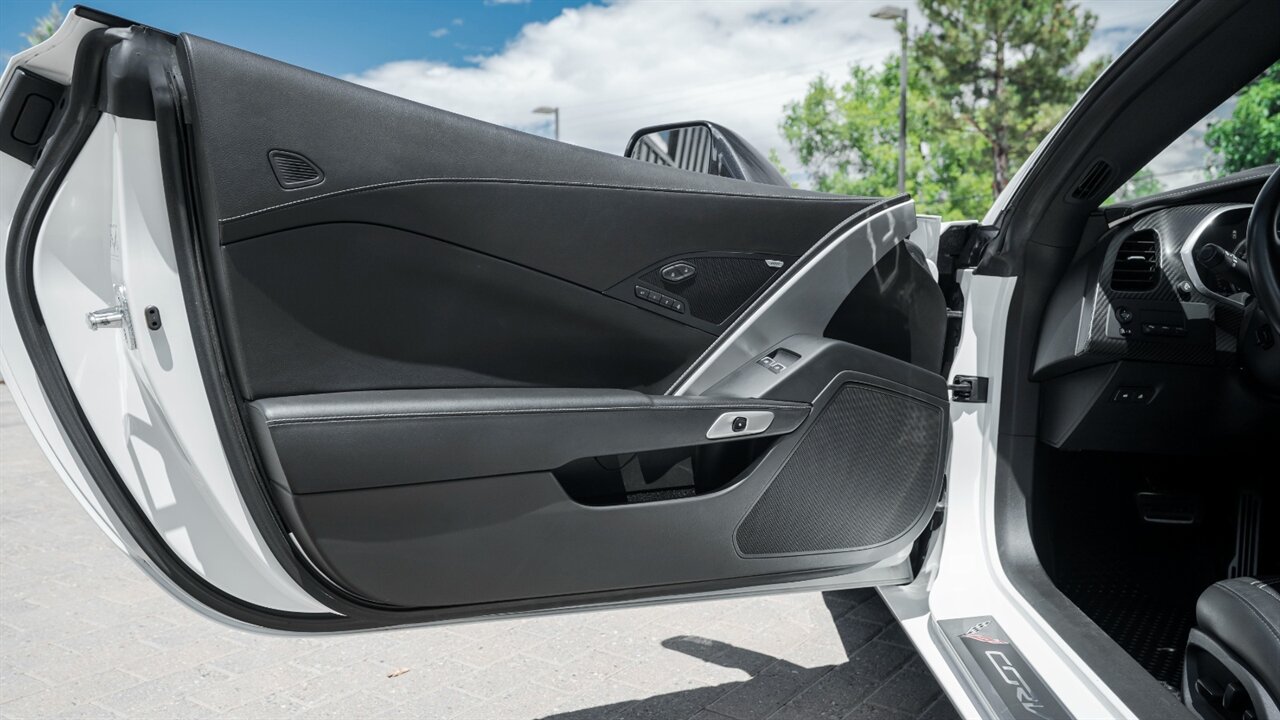 2015 Chevrolet Corvette Stingray 2LT Zf1 Package   - Photo 19 - Reno, NV 89511