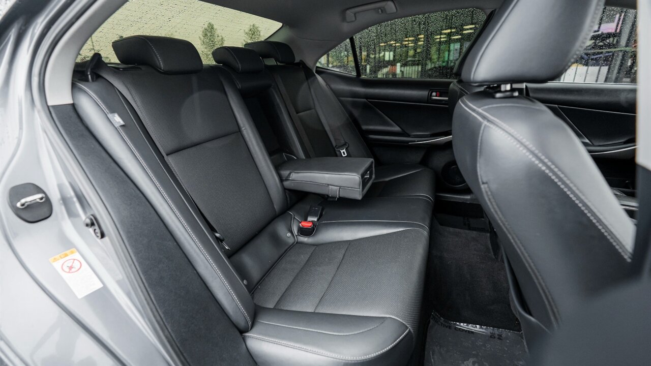 2017 Lexus IS 300 300   - Photo 35 - Reno, NV 89511