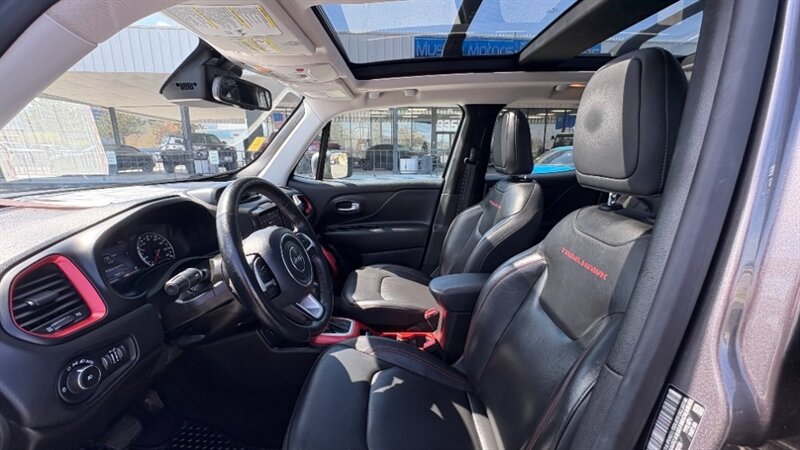 2021 Jeep Renegade Trailhawk - Photo 13 - Reno, NV 89511