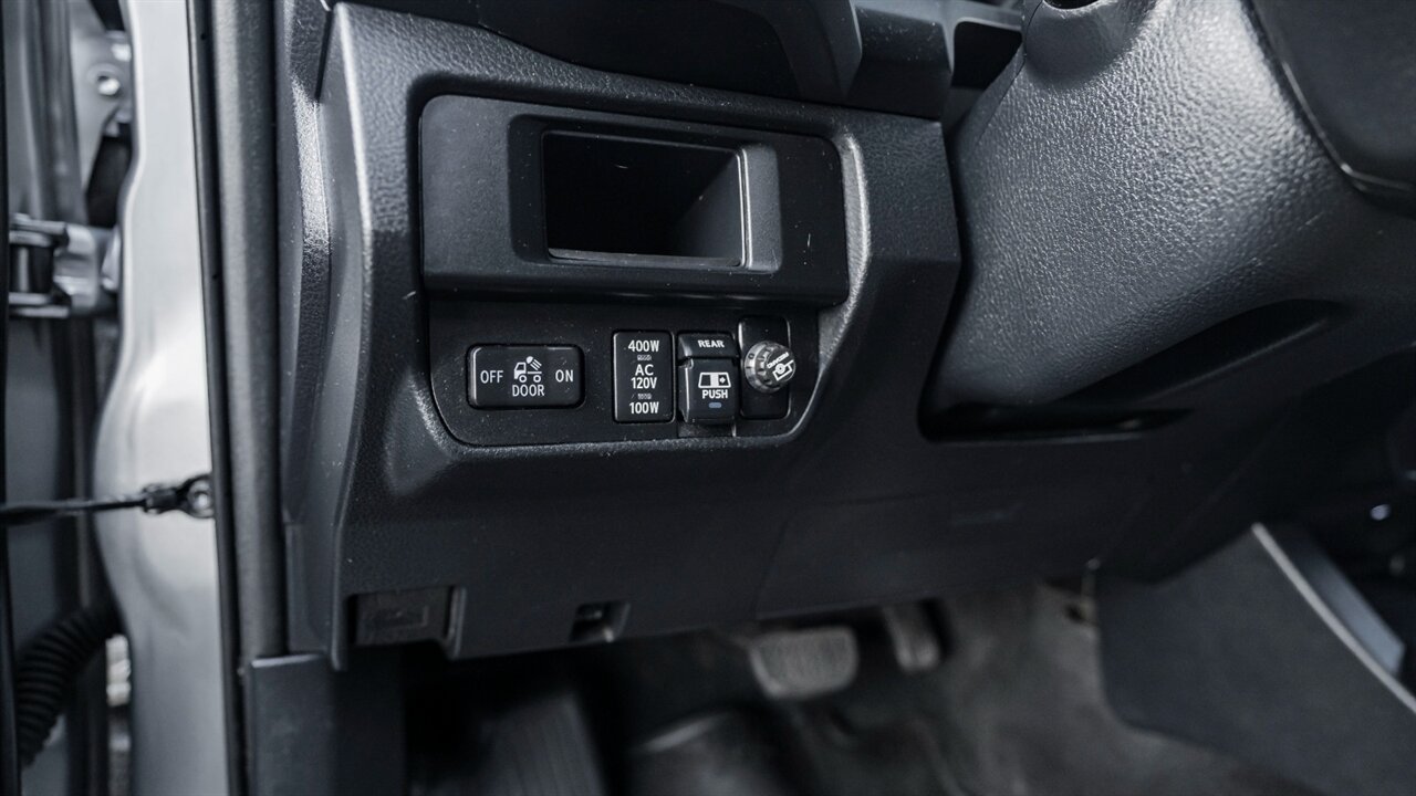 2017 Toyota Tacoma TRD Off-Road V6   - Photo 21 - Reno, NV 89511