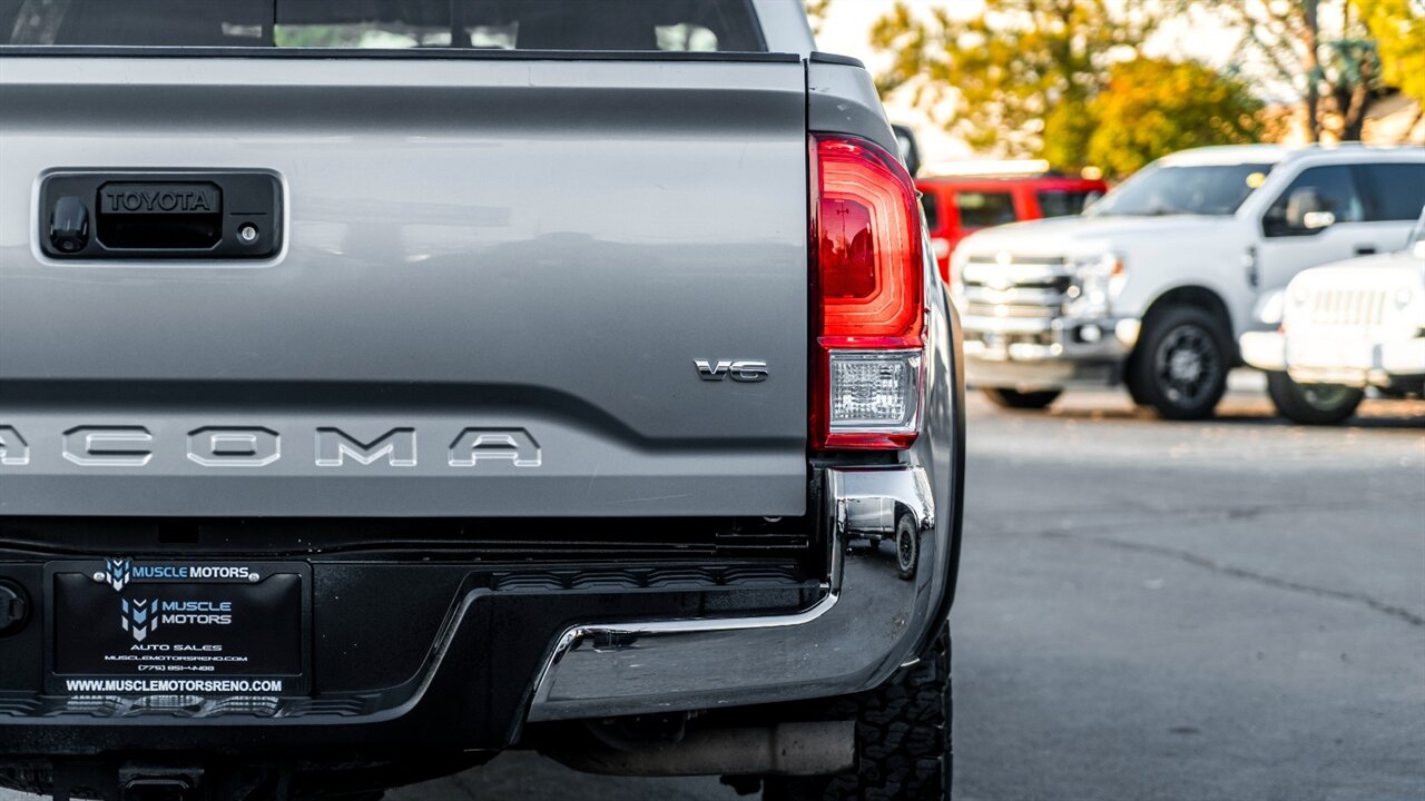 2017 Toyota Tacoma TRD Off-Road V6   - Photo 11 - Reno, NV 89511