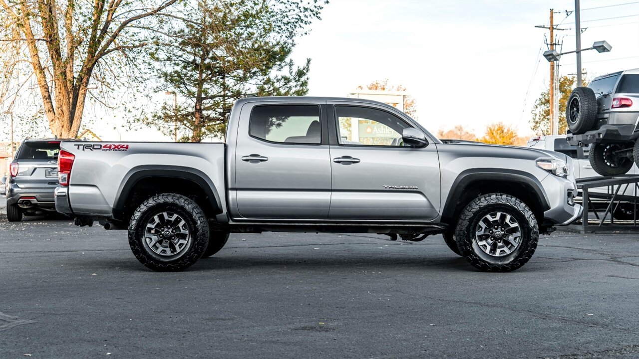 2017 Toyota Tacoma TRD Off-Road V6   - Photo 5 - Reno, NV 89511