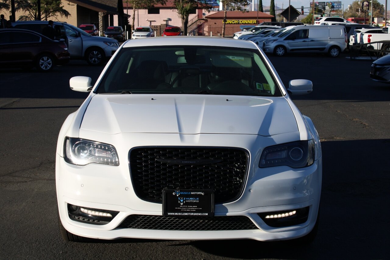 2022 Chrysler 300 Series Touring - Photo 4 - Reno, NV 89511