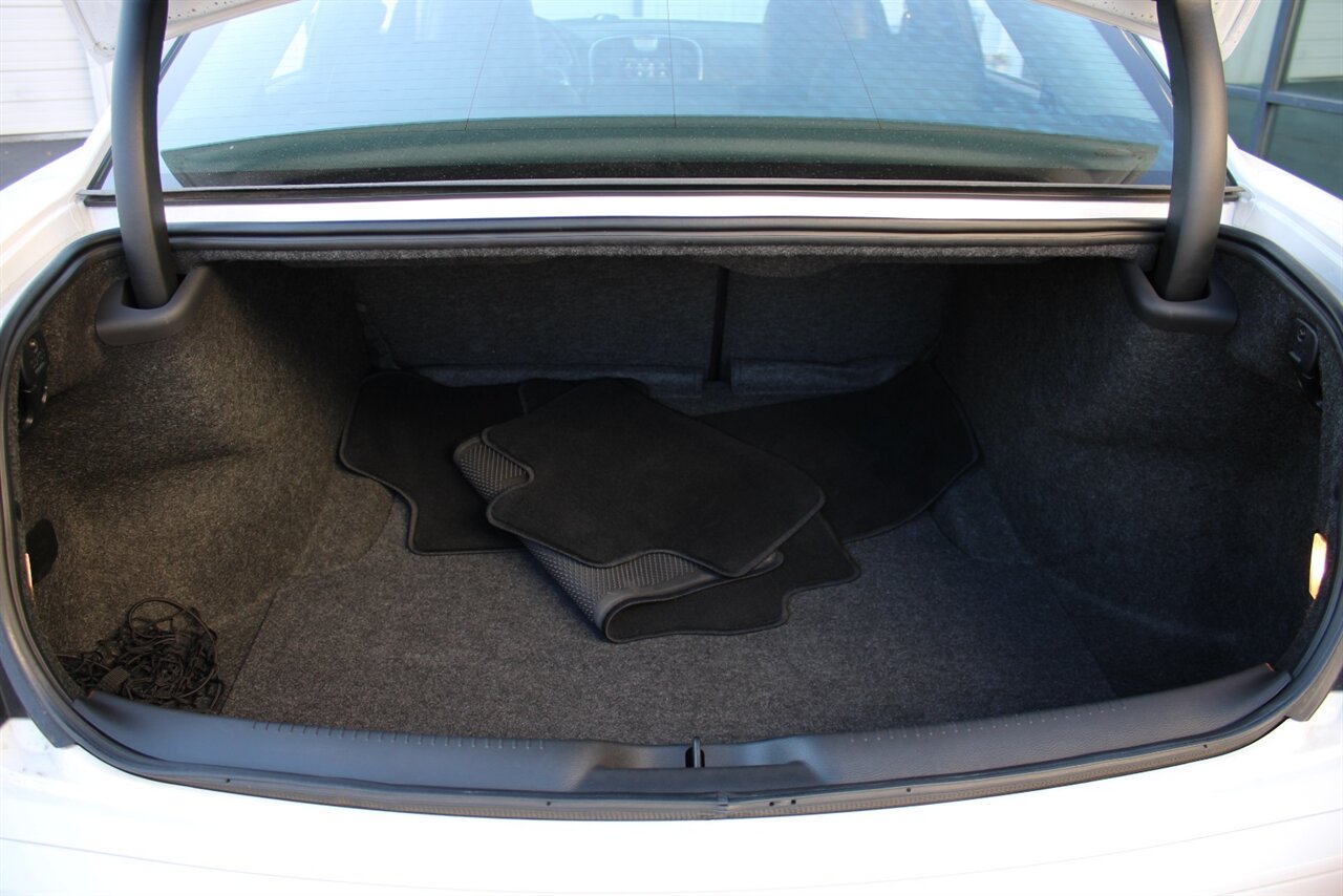 2022 Chrysler 300 Series Touring - Photo 25 - Reno, NV 89511