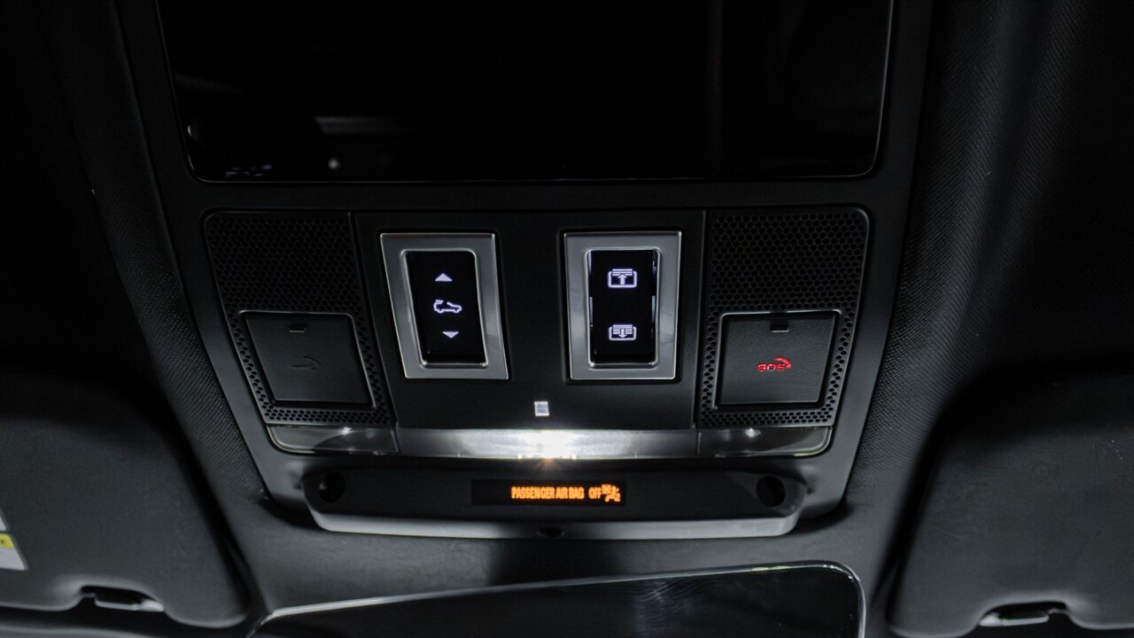 2023 Land Rover Defender X-Dynamic SE - Photo 37 - Reno, NV 89511
