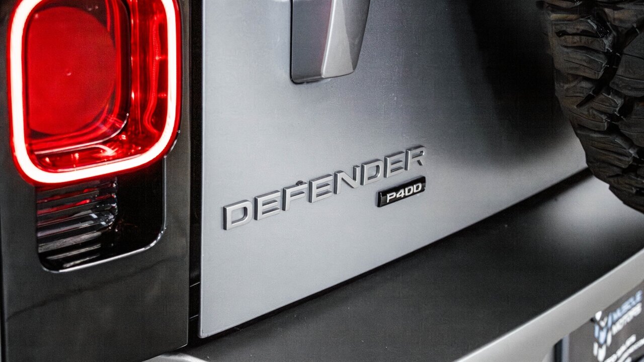 2023 Land Rover Defender X-Dynamic SE - Photo 22 - Reno, NV 89511
