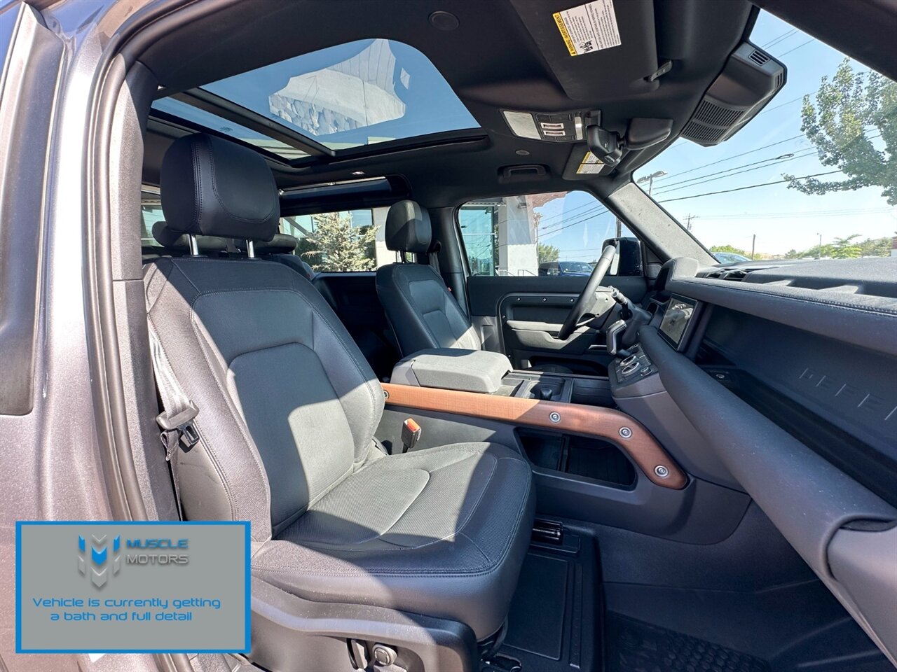 2023 Land Rover Defender X-Dynamic SE - Photo 10 - Reno, NV 89511
