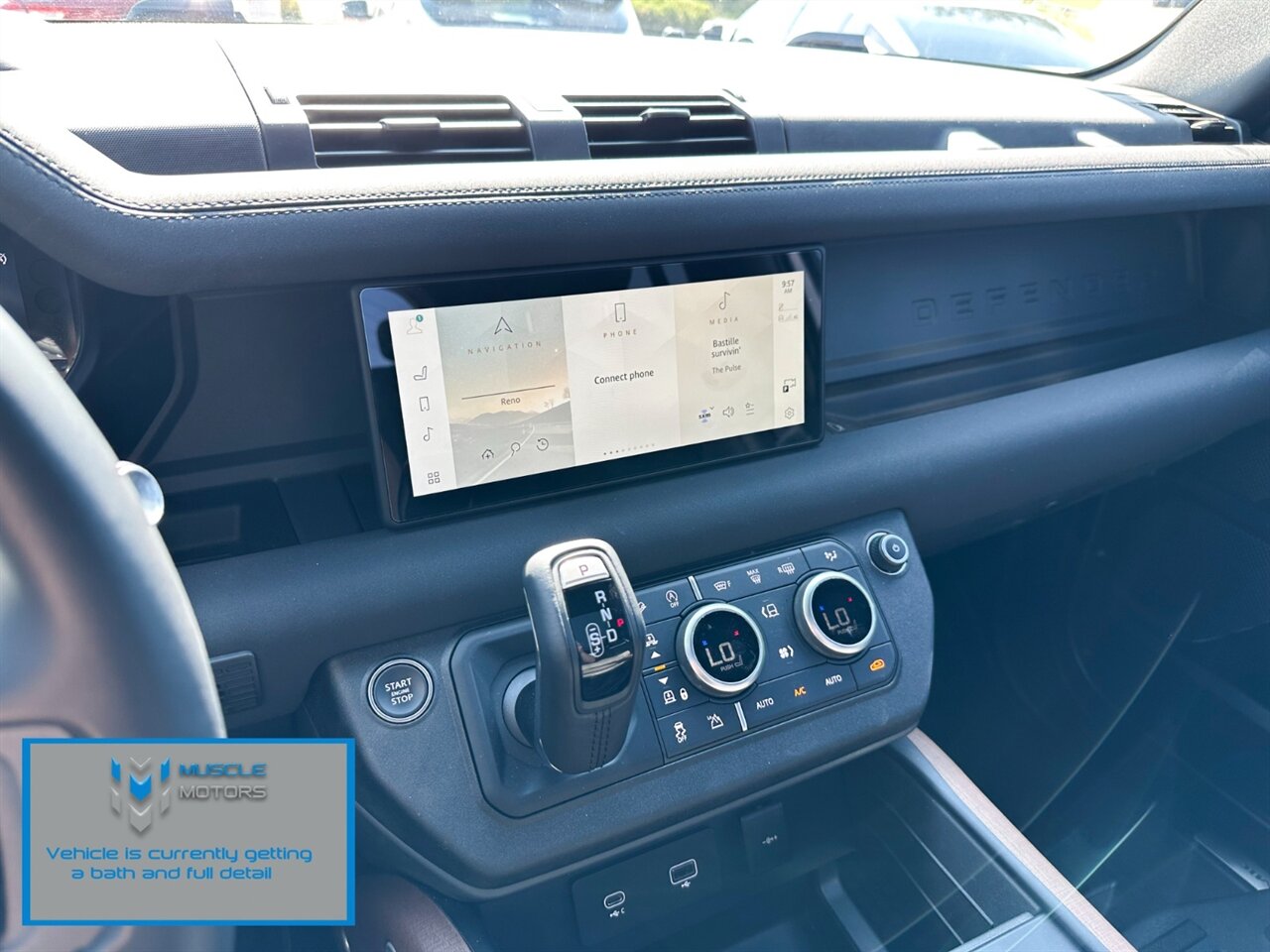 2023 Land Rover Defender X-Dynamic SE - Photo 15 - Reno, NV 89511