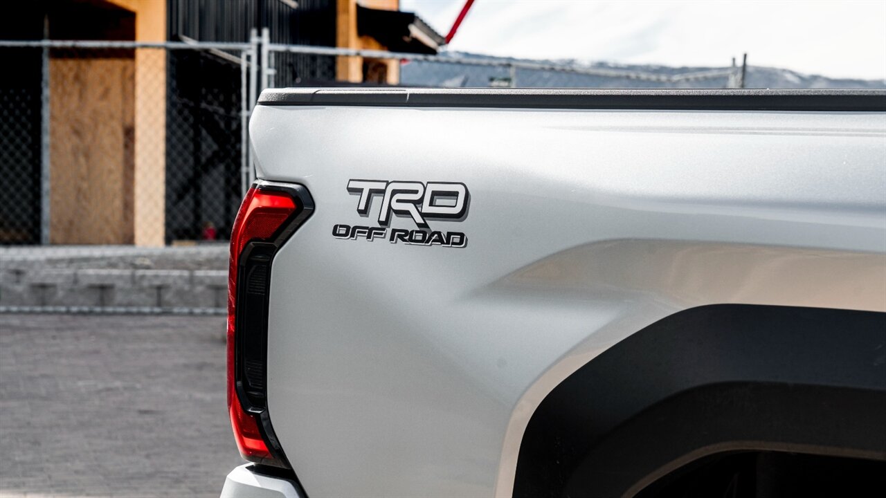 2024 Toyota Tacoma TRD Off-Road   - Photo 12 - Reno, NV 89511