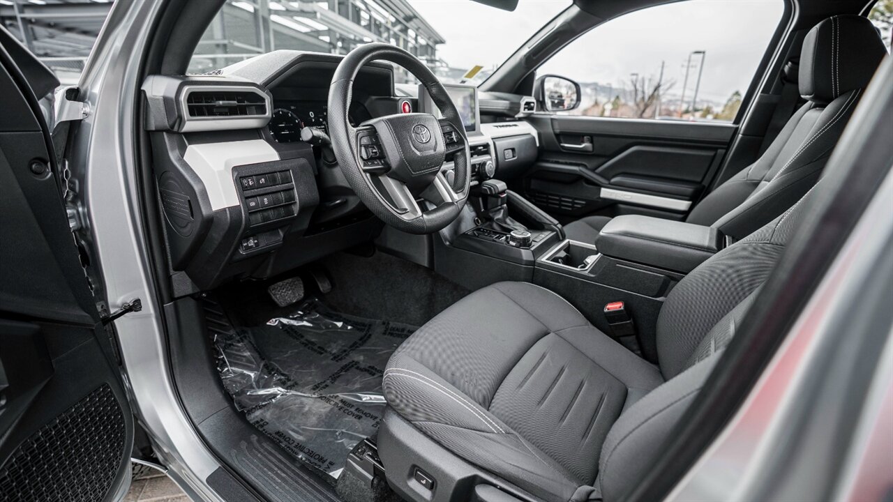 2024 Toyota Tacoma TRD Off-Road   - Photo 17 - Reno, NV 89511