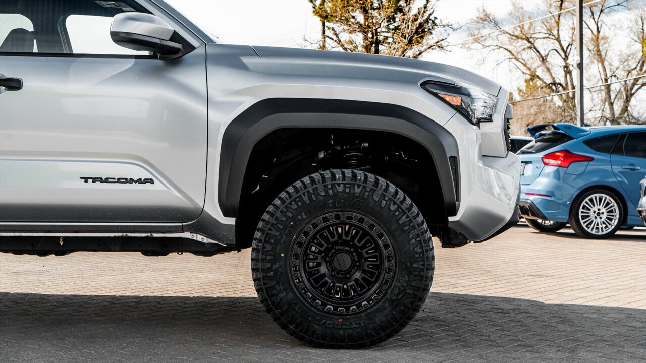 2024 Toyota Tacoma TRD Off-Road   - Photo 9 - Reno, NV 89511