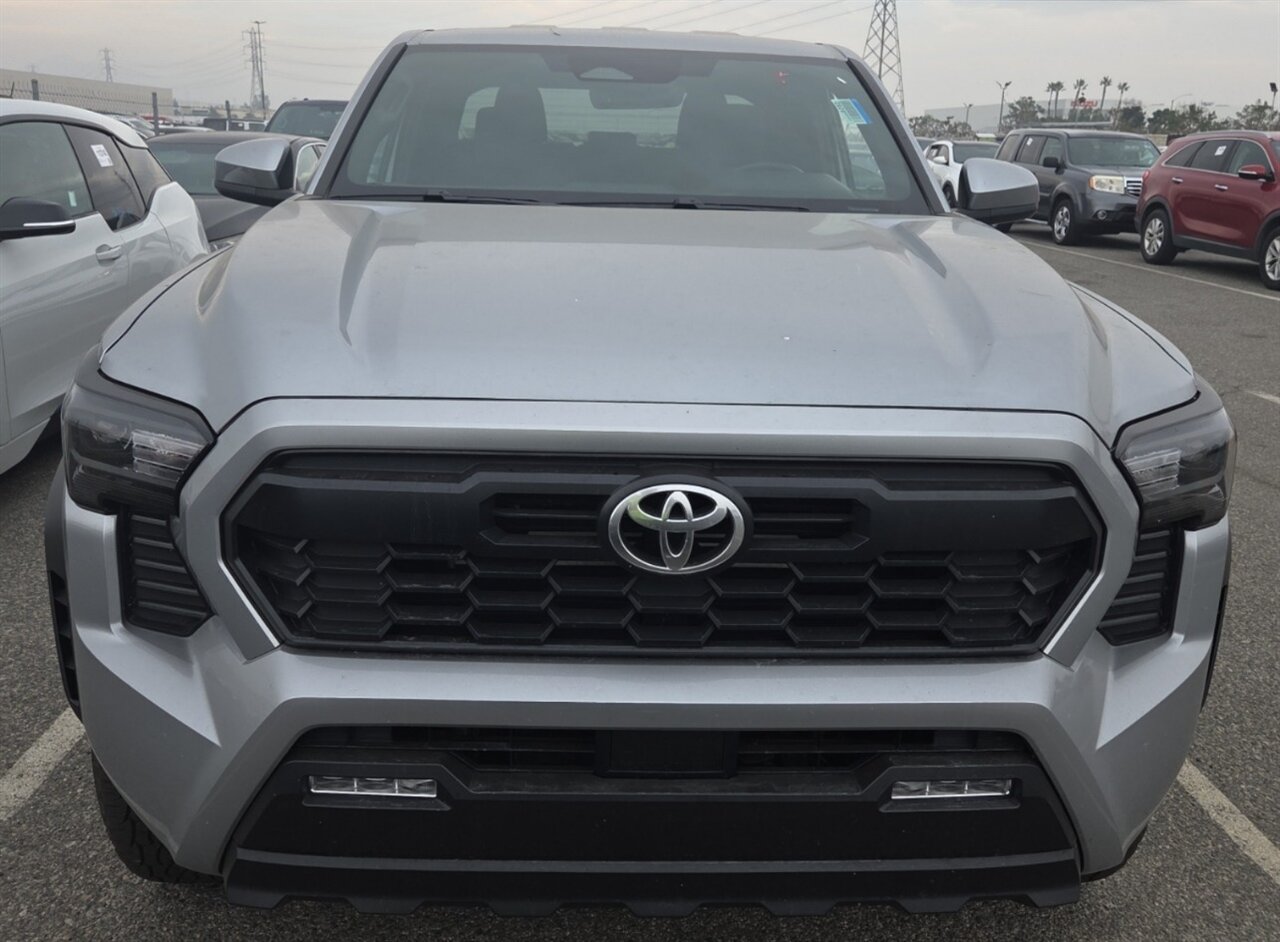 2024 Toyota Tacoma TRD Off-Road   - Photo 5 - Reno, NV 89511
