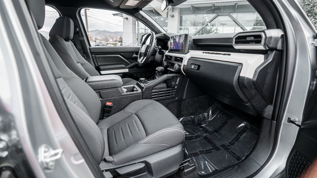 2024 Toyota Tacoma TRD Off-Road   - Photo 21 - Reno, NV 89511