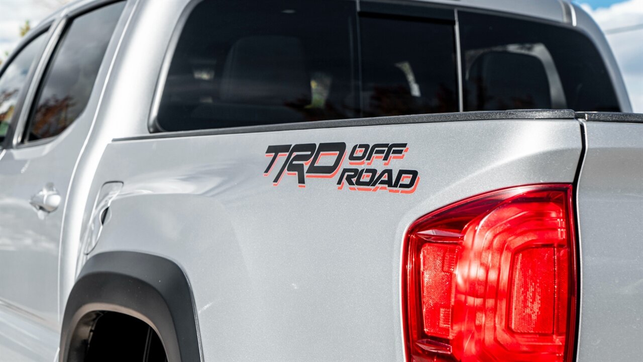 2017 Toyota Tacoma TRD Off-Road V6   - Photo 12 - Reno, NV 89511