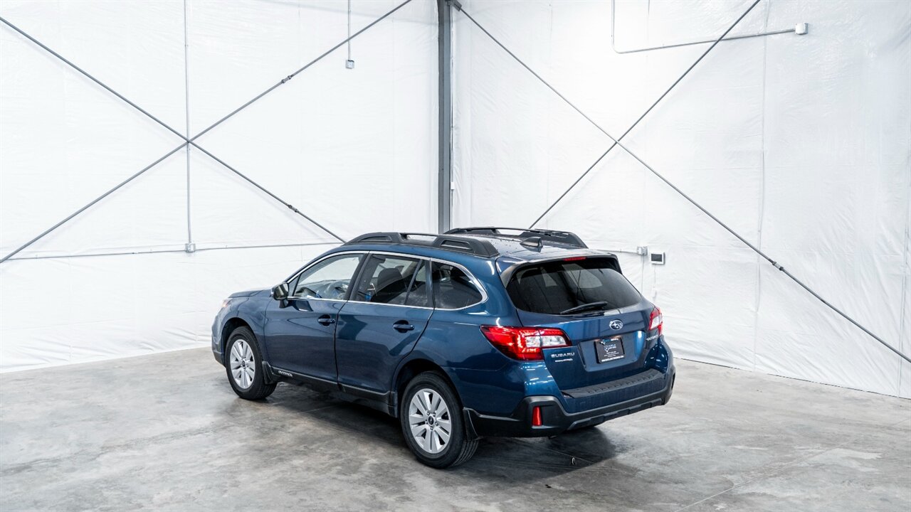 2019 Subaru Outback 2.5i Premium   - Photo 9 - Reno, NV 89511