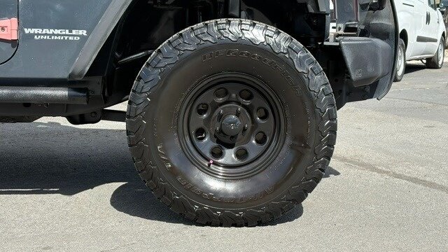 2017 Jeep Wrangler Unlimited Sport   - Photo 11 - Reno, NV 89511