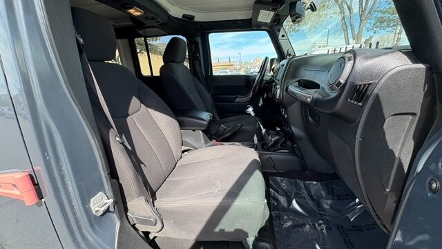 2017 Jeep Wrangler Unlimited Sport   - Photo 32 - Reno, NV 89511