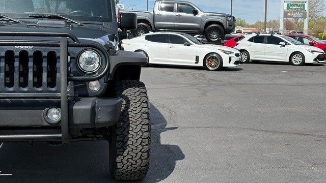 2017 Jeep Wrangler Unlimited Sport   - Photo 9 - Reno, NV 89511