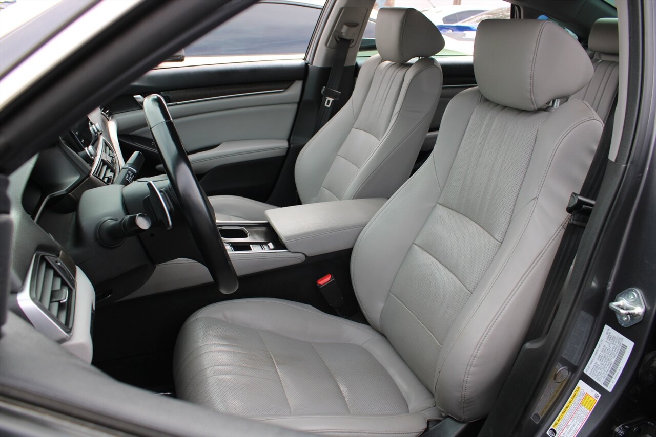 2018 Honda Accord Touring 2.0T - Photo 10 - Reno, NV 89511