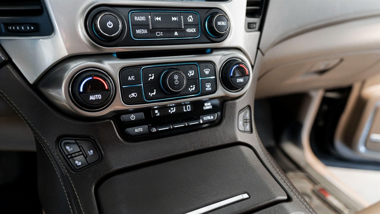 2019 Chevrolet Suburban Premier   - Photo 28 - Reno, NV 89511